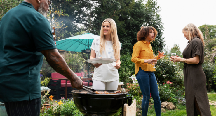 barbecue partagé avec l'équipe du trait d'union à évron en mayenne